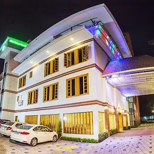 5* Hotel Hill Palace &